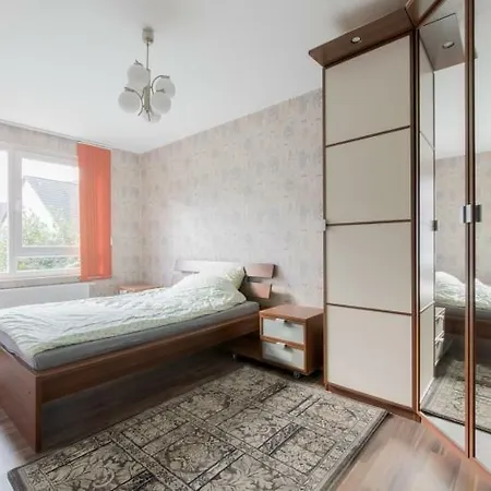 Private Flieger Homestay *